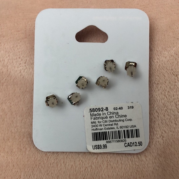 Claire’s Earrings - Picture 3 of 5